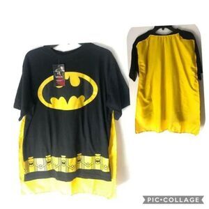 Batman Shirt w/ Attached Yellow Cape.................... Size: XL . {46-48}